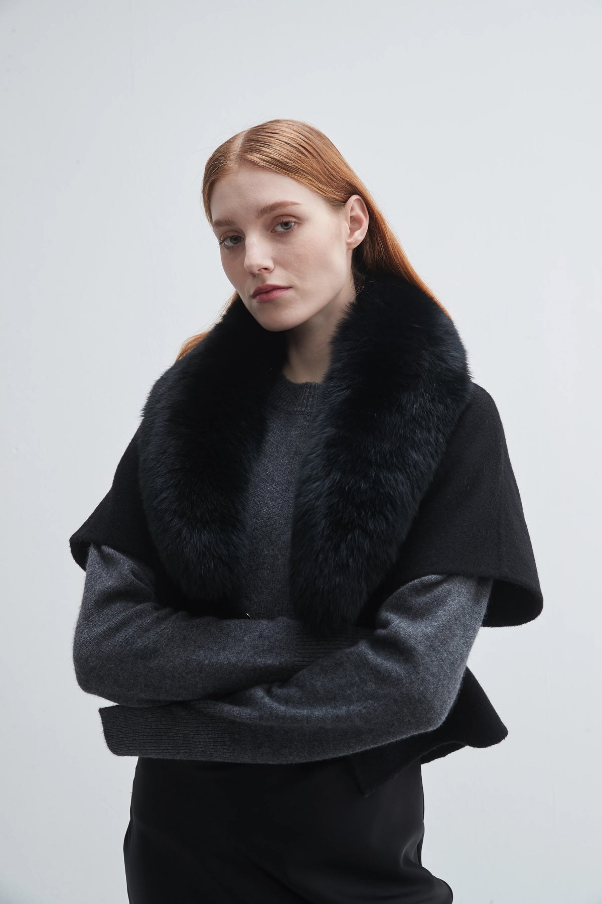Short-sleeve Jacket with Fur Collar