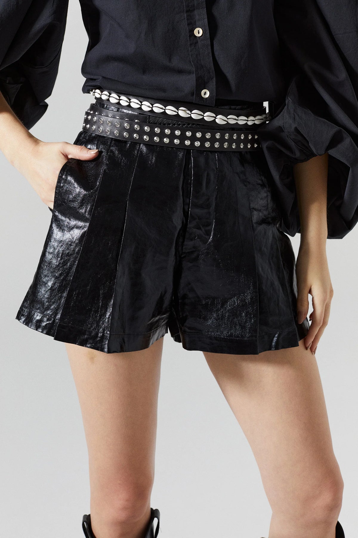 Frida Metallic Linen Shorts