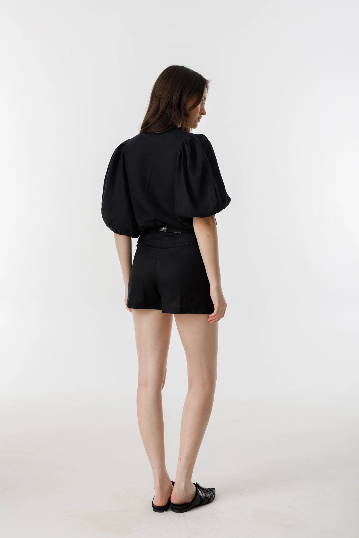 Frida Linen Shorts