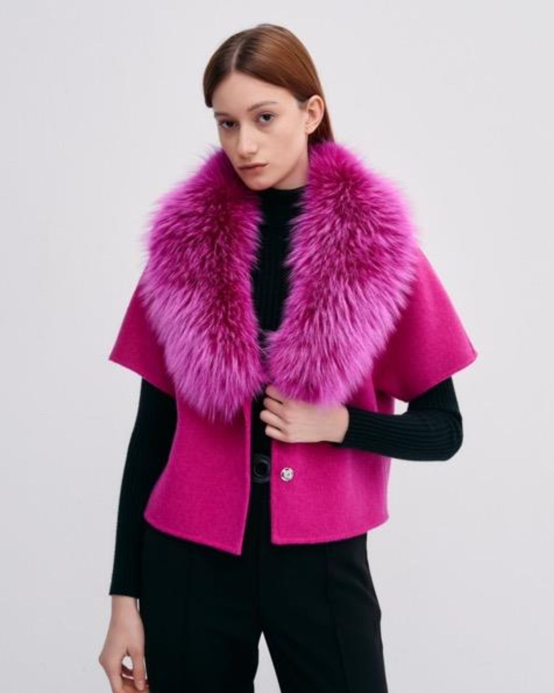 Short-sleeve Jacket with Fur Collar